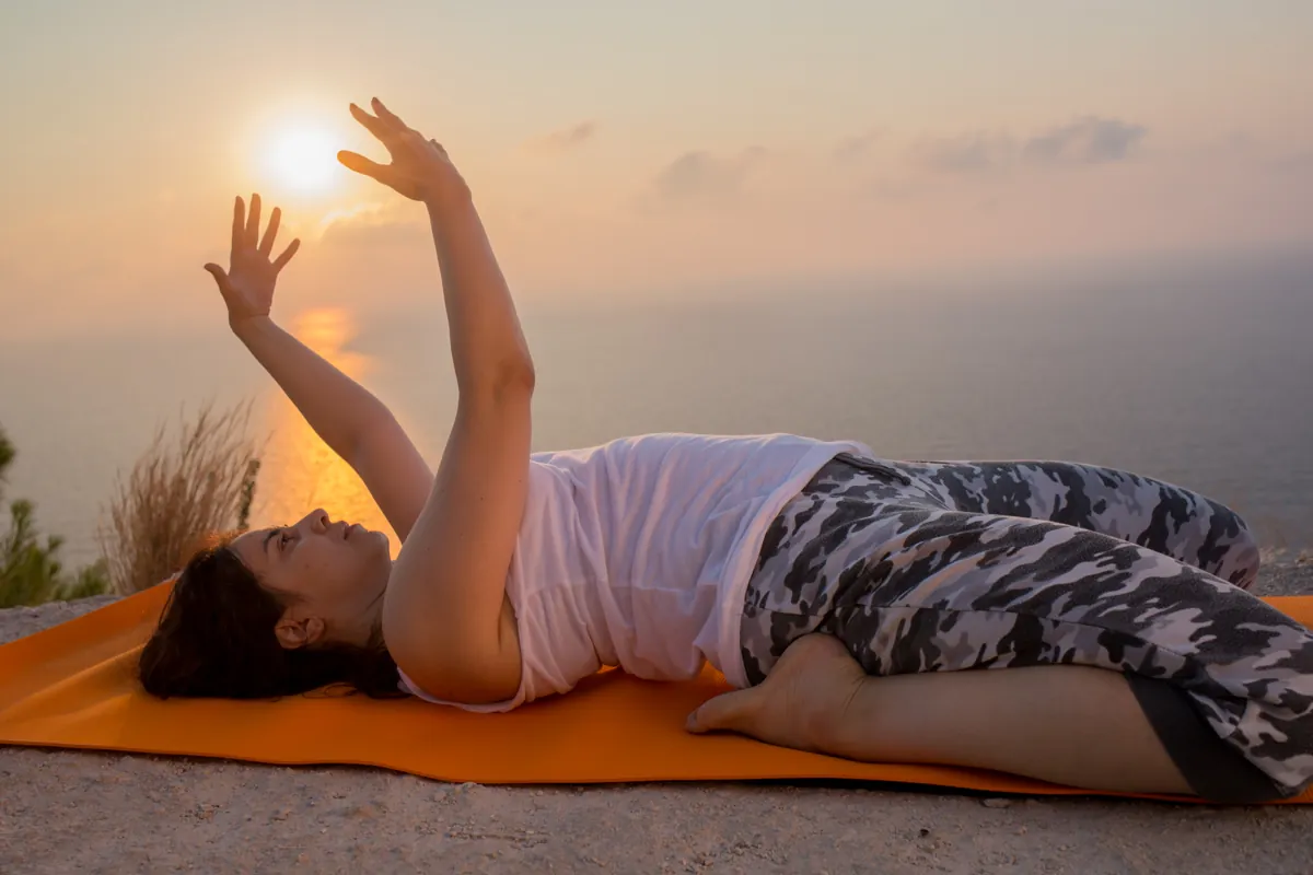 Йога за всички с Мими от 17:30 ч.