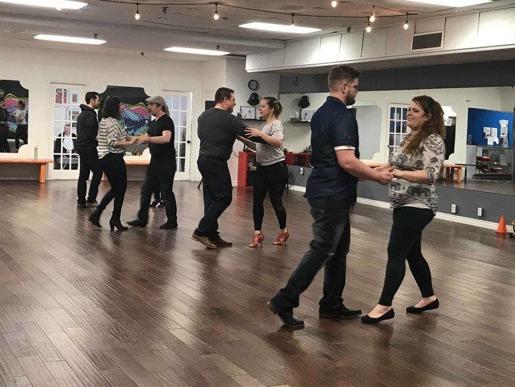 LEAD - Beginner Salsa
