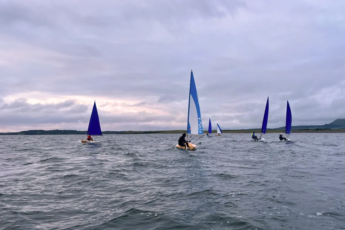 Start Sailors go sailing