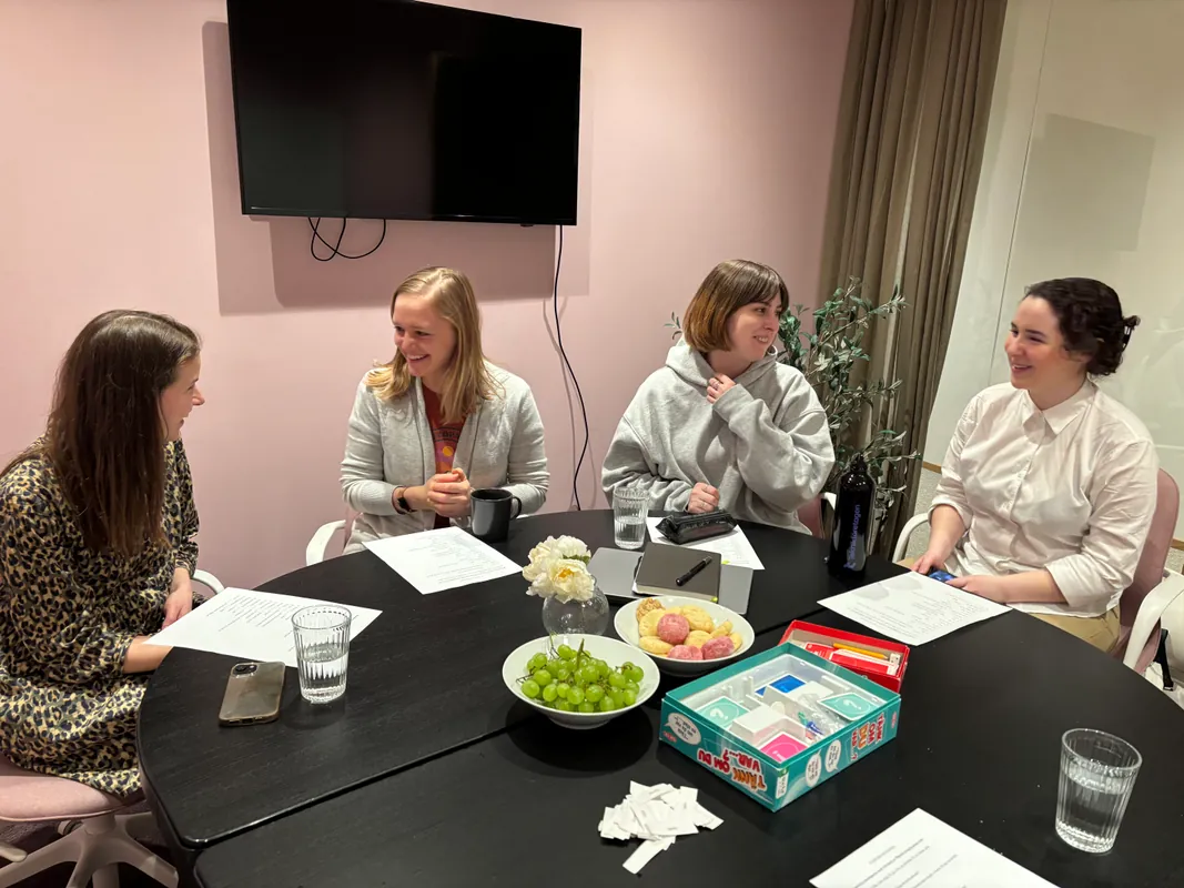 Öva på att prata svenska!  Nivå B1 (Intermediate level)