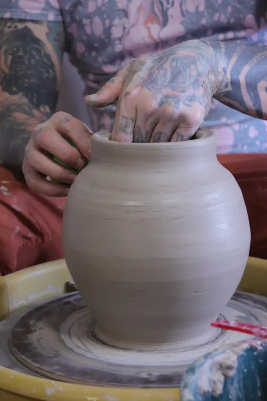 Throwing Larger Pieces Workshop