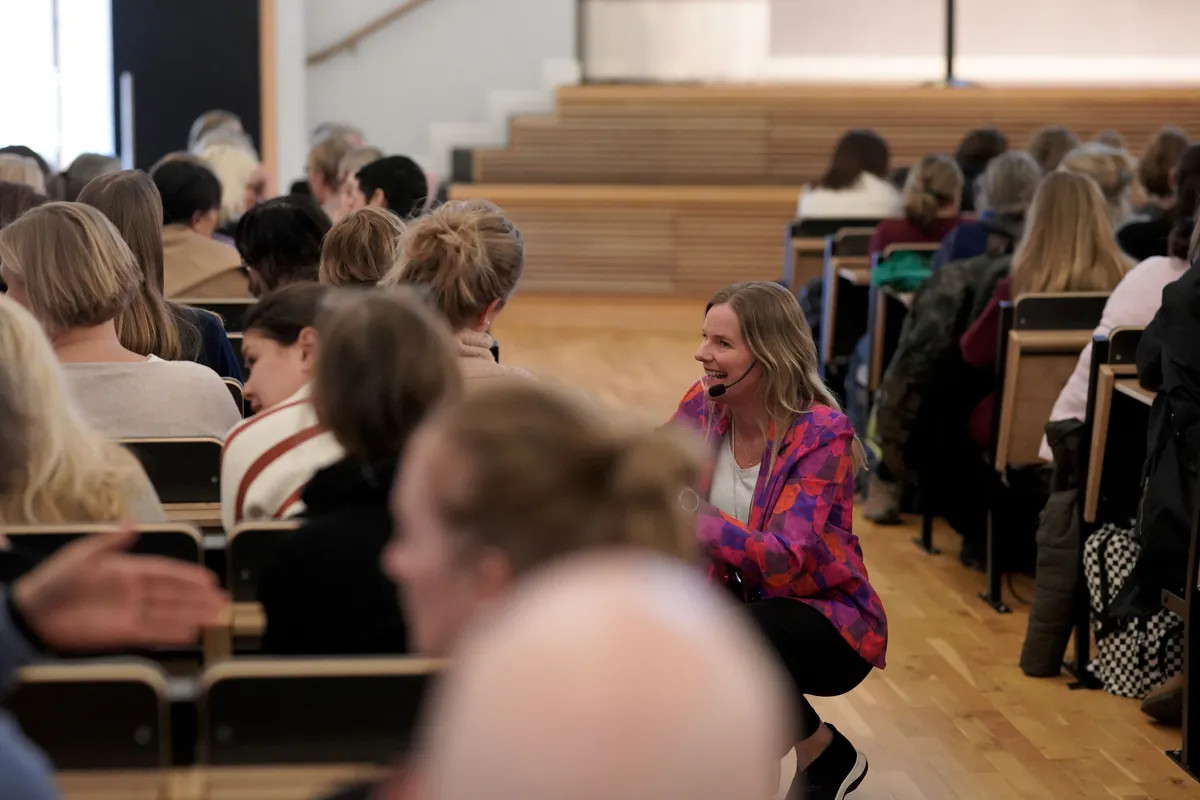 SUNDBYBERG föreläsning "Det vi irriterar oss på hos andra säger något om oss själva"