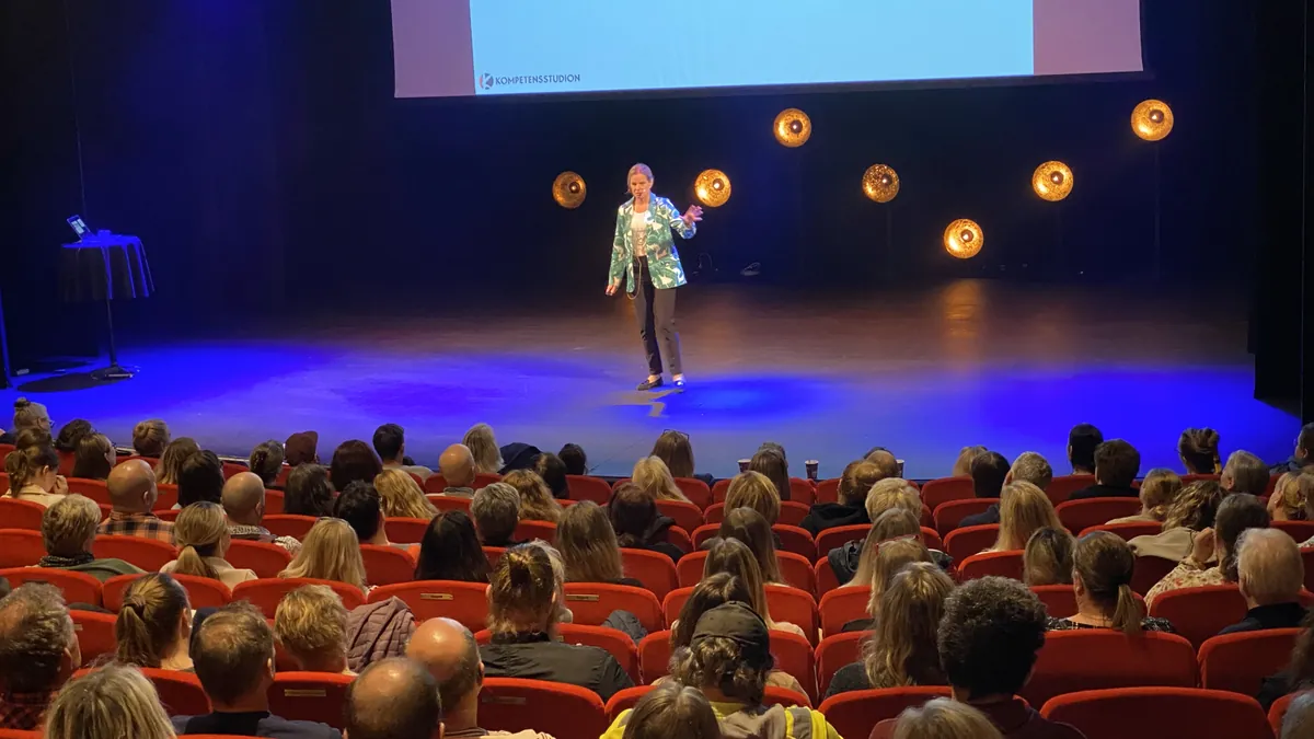 DANDERYD föreläsning "Det vi irriterar oss på hos andra säger något om oss själva"