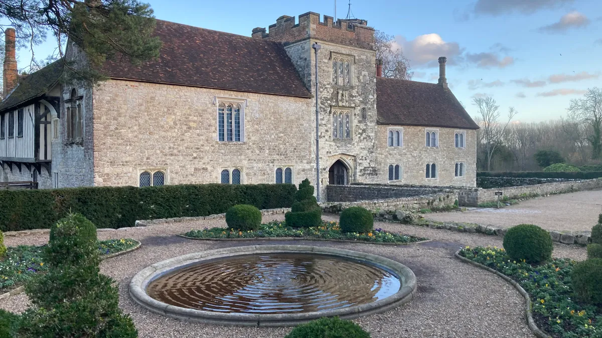 Sevenoaks Circular - Knole and Ightham Mote - Public Day Walk