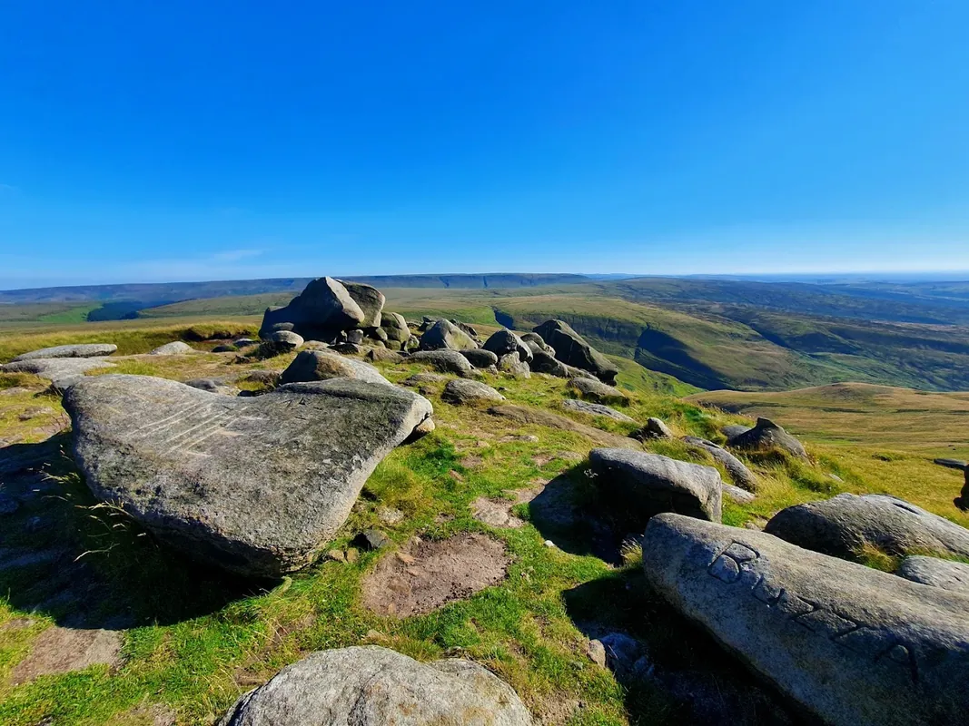 Glossop Hills and Planes (RDE)