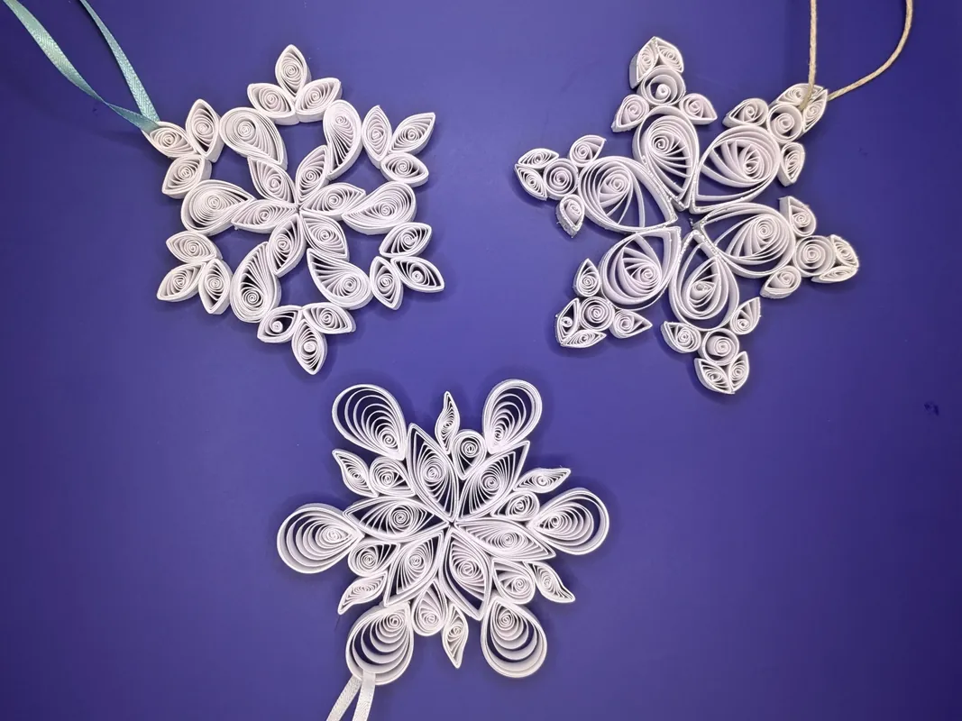 Paper Quilling: Snowflake Ornaments