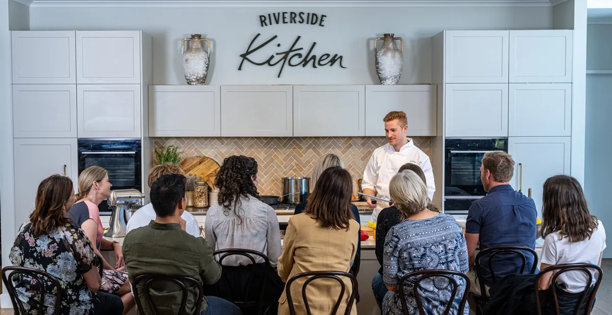 KIWIANA DEMONSTRATION WITH LUNCH