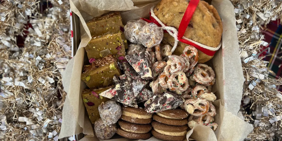CHRISTMAS COOKIE BOX WORKSHOP