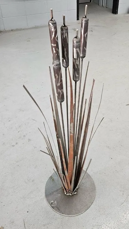 6688 Welding for Garden Art - Cattail A