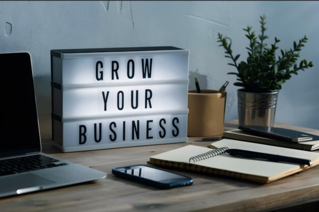 6703 Start Your Own Online Business: A Beginner's Guide (including 25 top online businesses) Zoom