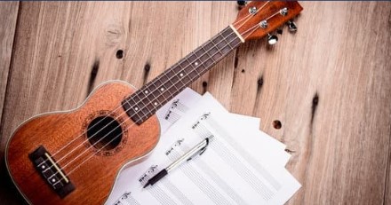 3547 Instant Ukulele for Hopelessly Busy People (Zoom)