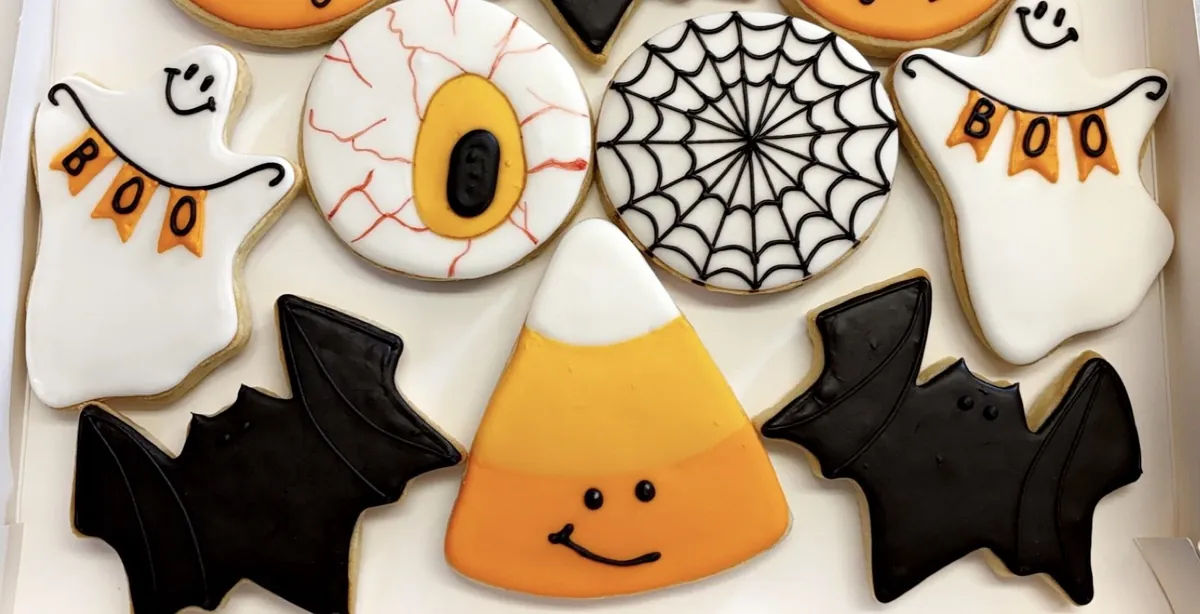 3603 Halloween-Themed Cookie Decorating with Royal Icing