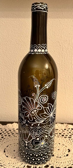 3608 Zentangle on Glass Bottle