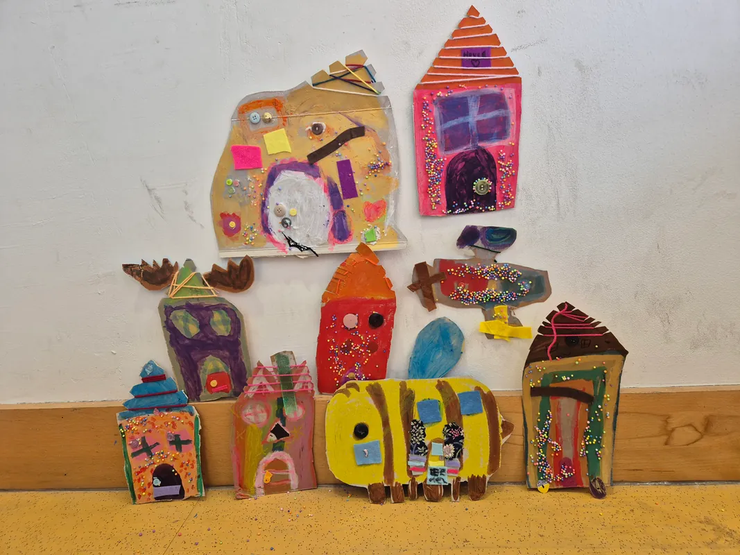 S2: Saturday 11.15am Doodle Bugs (Ages 5 to 8)