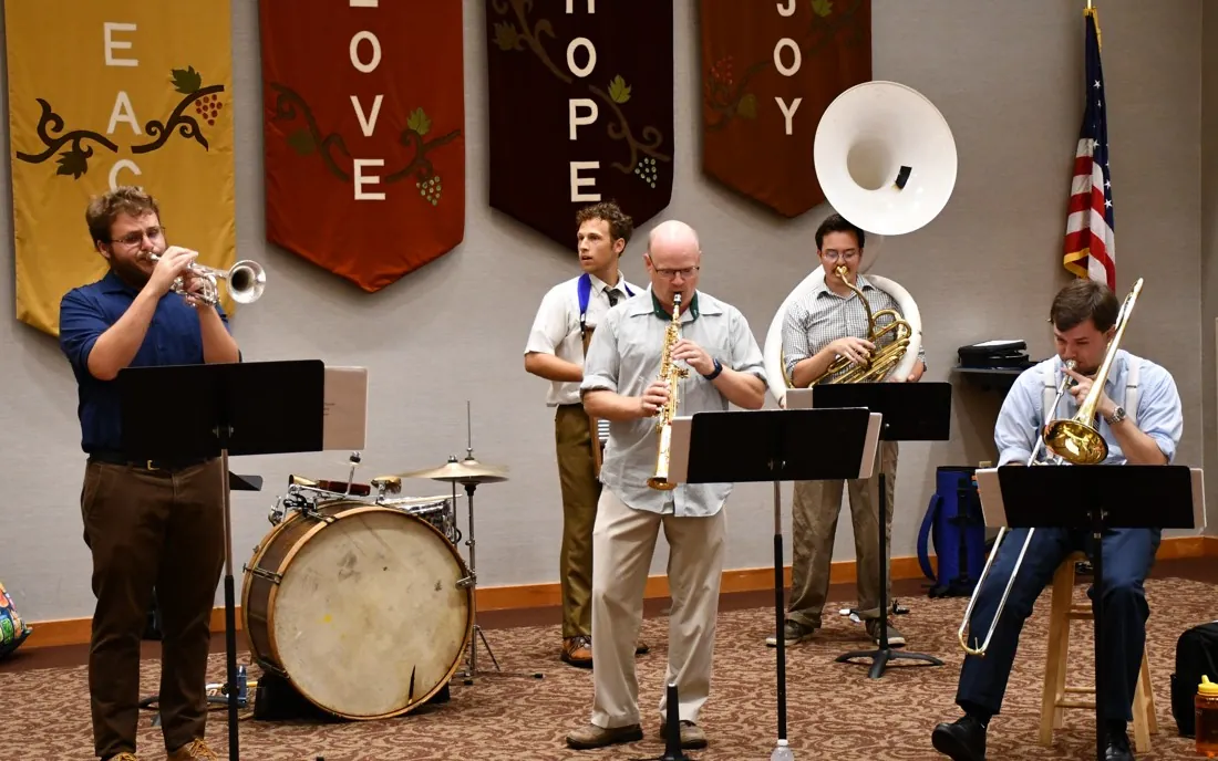 14TH & Spring Dixieland Jazz Band