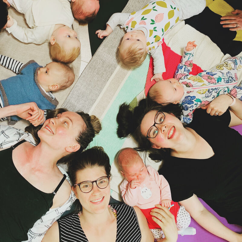 Mindful mothers thrive online