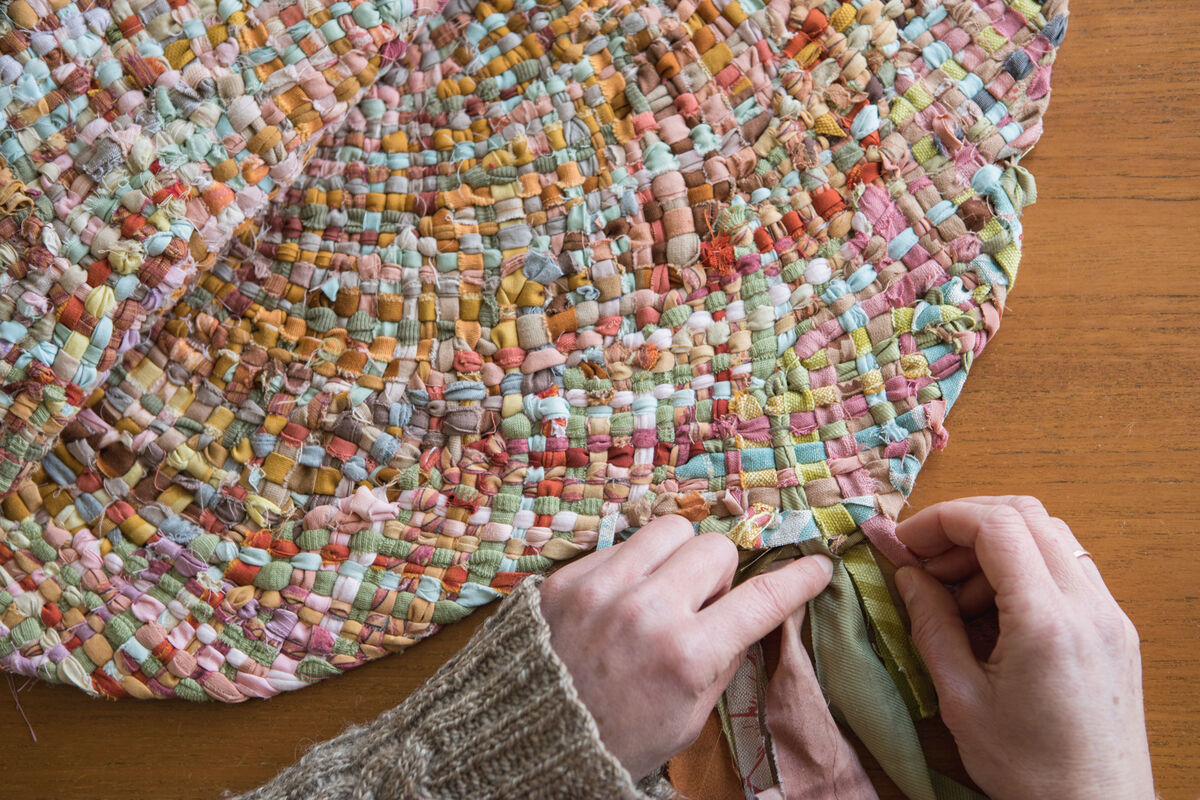 BRAIDED RAG RUGS - LIVE ONLINE