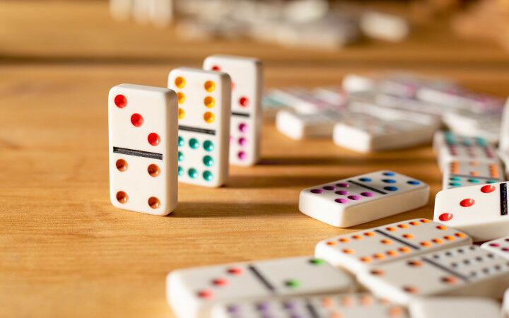 Dominoes (Chicken Foot) -- Monday 10:00 to 11:55 -- (Carol Bigelow)