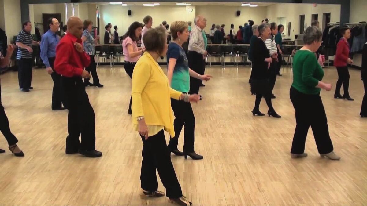 Line Dancing -- Thursday 10:00 to 10:55 -- (Gwendolyn Simpson)