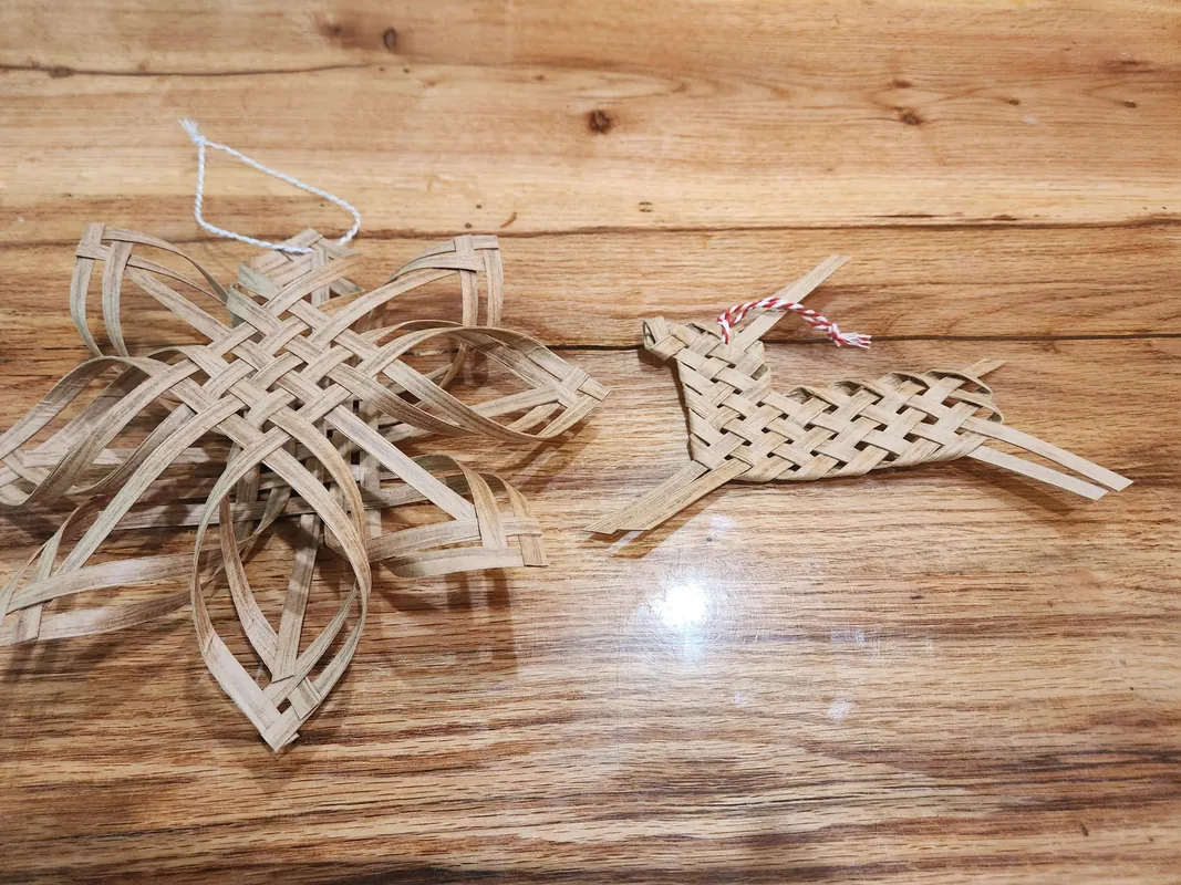 C2026-17 Beginning Basket Weaving-Christmas Decorations: Large Swedish Star and Reindeer Ornament with Robin Hall
