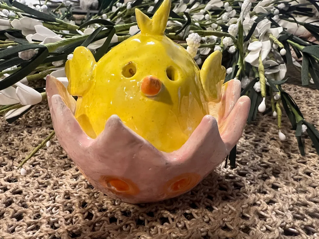 Just Hatched Clay Chick/All Ages