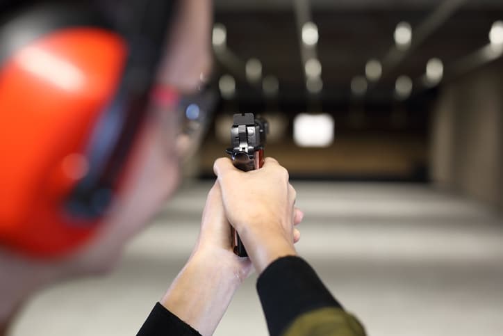 Private 1 on 1 pistol class