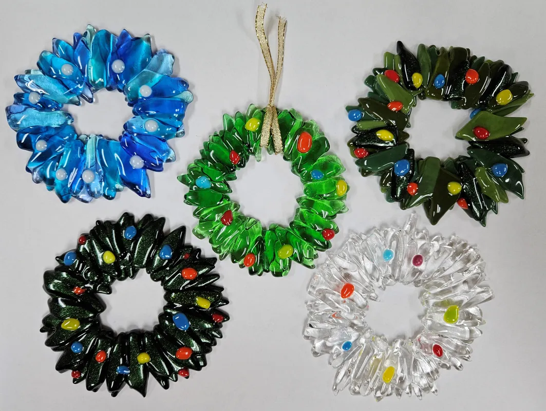 Friday Night Fusing - Holiday Wreaths