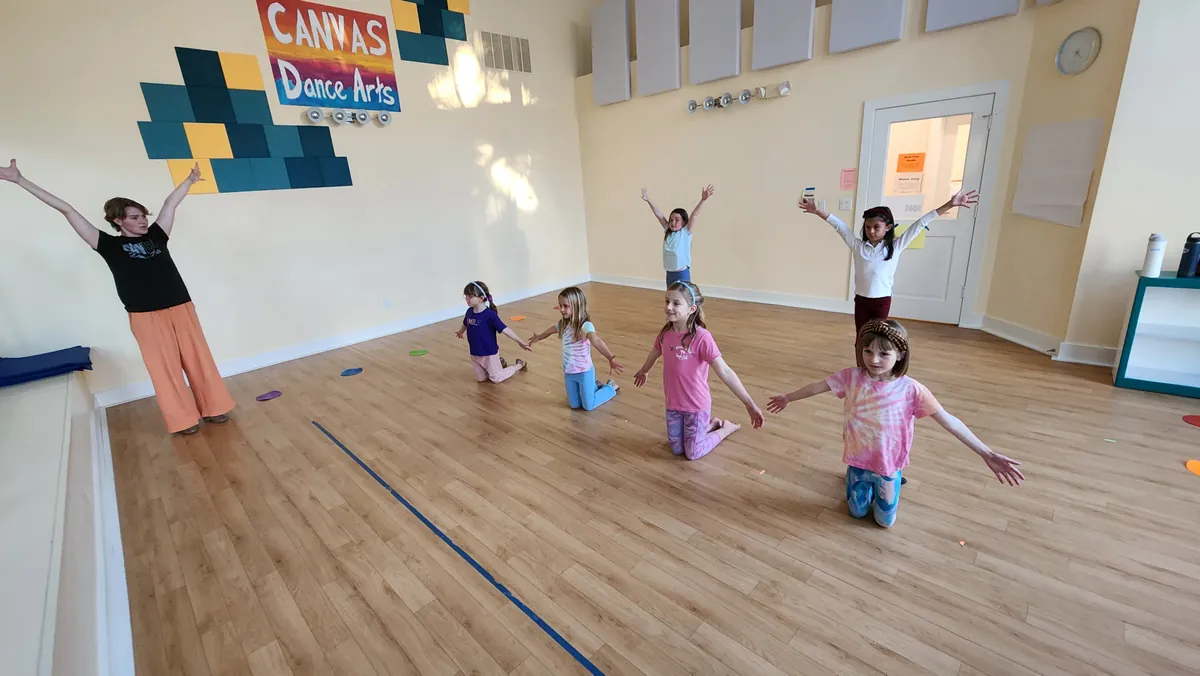 MON 500 Hip Hop I (Grades 1-3) Session B