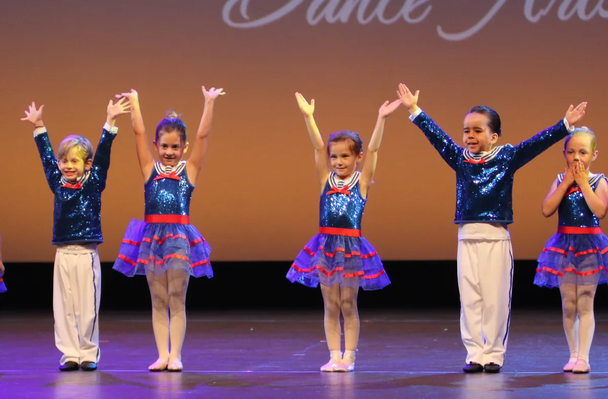 TUE 220 LMCC private group - Ballet/Hip Hop Basics (ages 4-5)