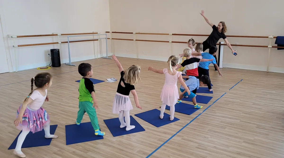 Thu 12:30 Ballet/Hip Hop Basics (ages 3-4) Session B