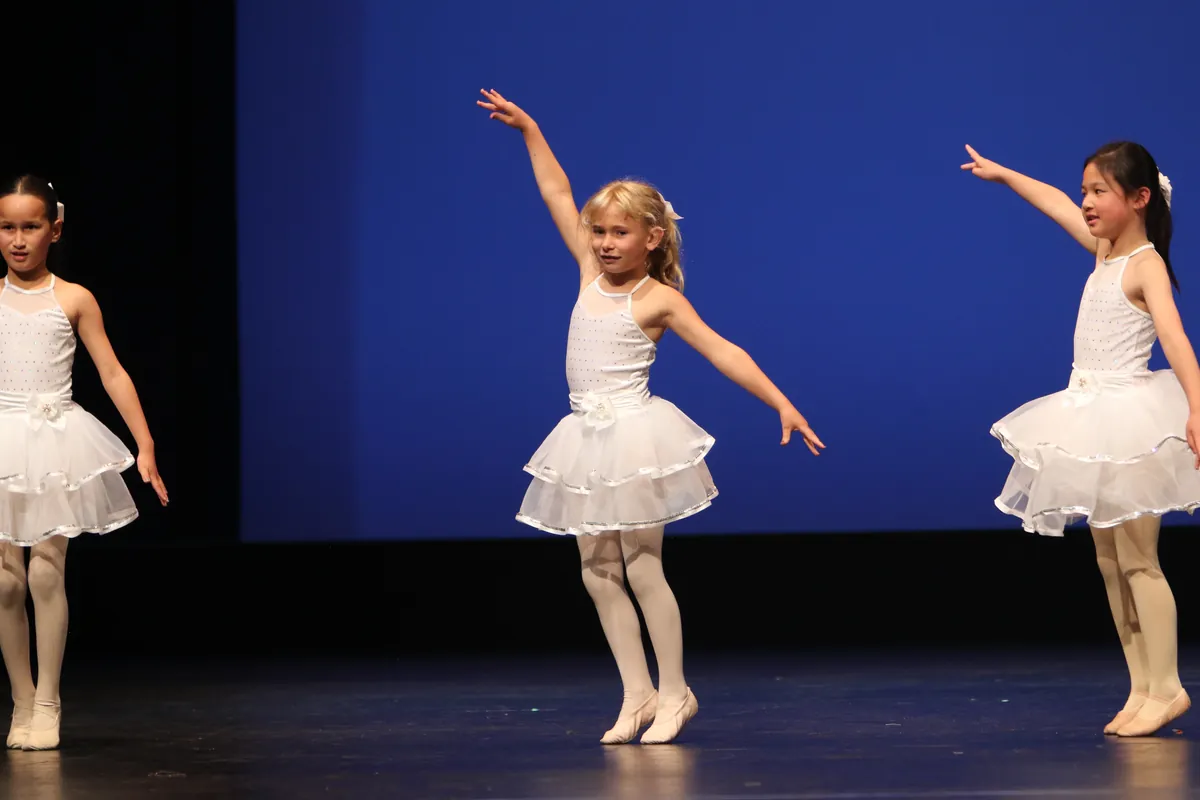 SAT 910 Ballet I (Grades 1-3)