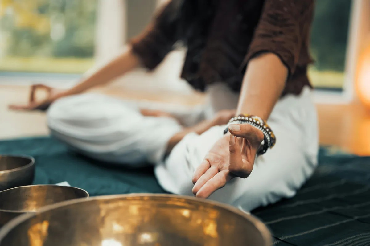Regenerative Sound Bath at Sunset with Jenelle Emory
