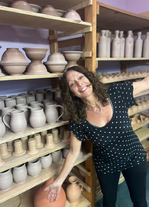 Visiting Artist, Amy Palatnick: Amy the Potter!