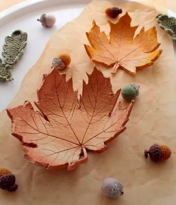 Kids Hand Building Class: Leaf Bowls