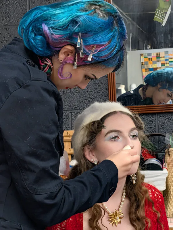 Teen Makeup 1:1 Foundation to Finish with Sofella (Date & Hour TBC via email)