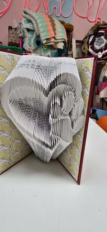 Learn the art of book folding sculptures