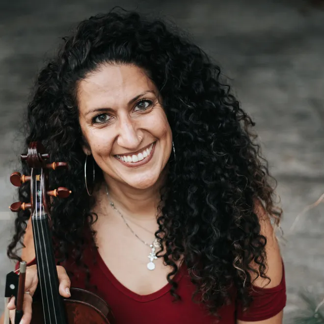 Lydia Violet- Singing the Bones