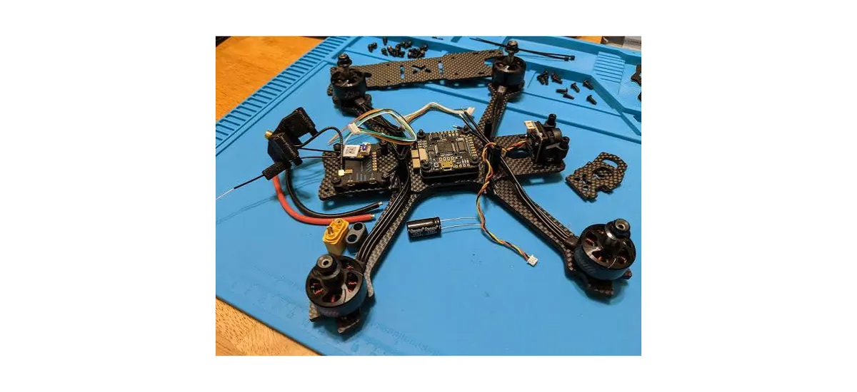 Introduction to Drone Build (Capacity: 10) LAB FEE: $250 Middle School