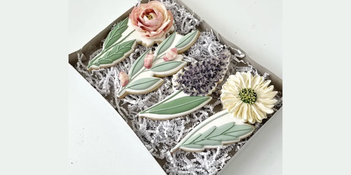 Floral Cookie Decorating with Addie Murchie