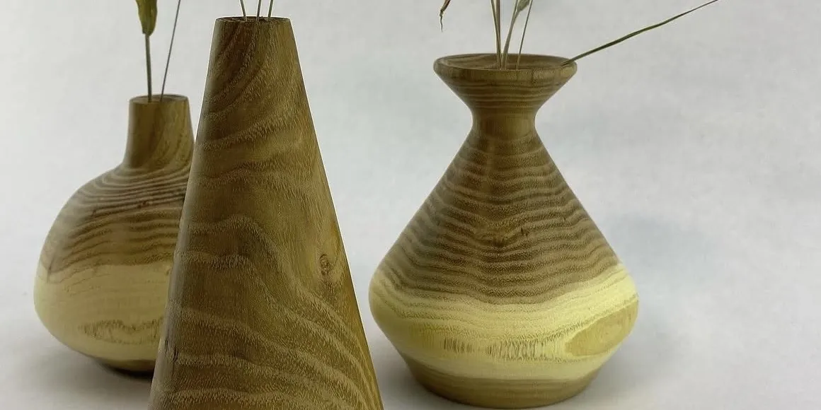 Wood Lathe: Twig Pots