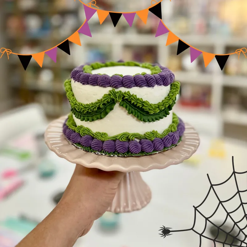 Vintage Cake Decorating
