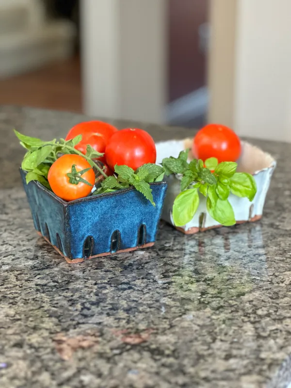Hand-build A Clay Berry Basket