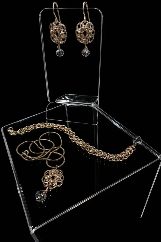 Chain Mail - Celtic Variation: Line and Knot