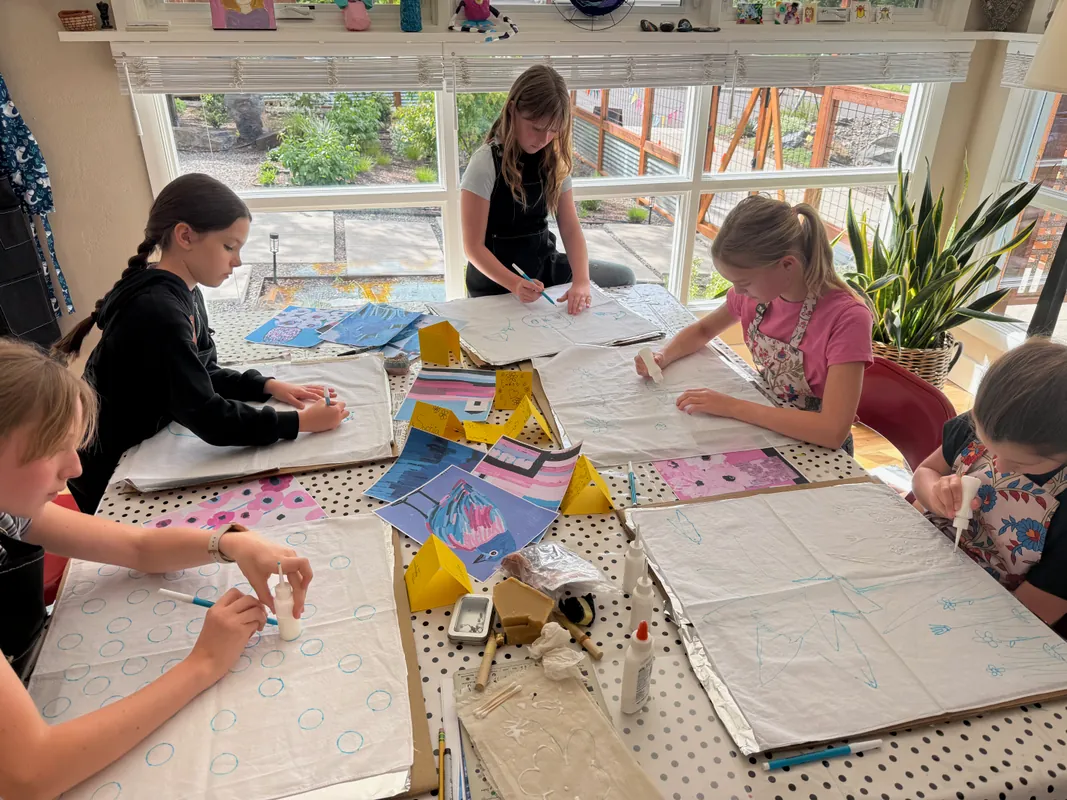 Girls Art Night Out, Ages 10-12
